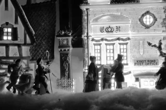 Czego uczy opowieść wigilijna - kluczowe lekcje i wartości do analizy