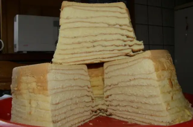 Przepisy na ciasto z kombiwaru, które zaskoczą Twoje podniebienie