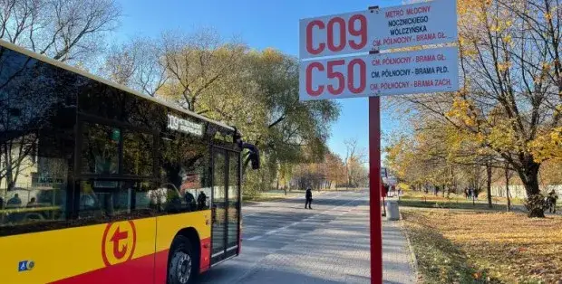 Jak dojechać do cmentarza wawrzyszewskiego - proste trasy i porady