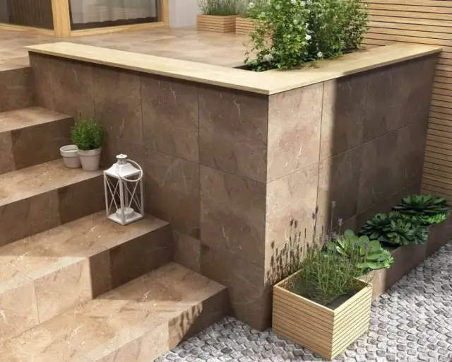 Jakie płytki na taras i schody zewnętrzne zapewnią trwałość i estetykę