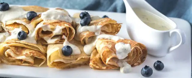 Z czym naleśniki na słodko? 10 pysznych dodatków, które zaskoczą