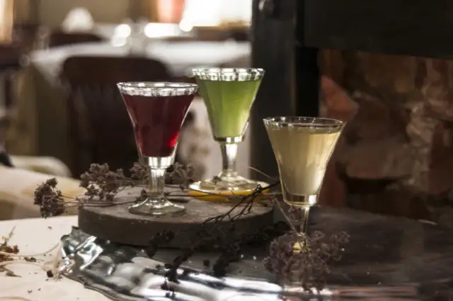 Jaki spirytus do nalewek: wybierz najlepszy alkohol do nalewków