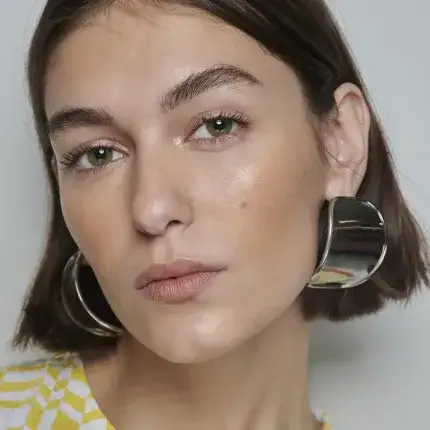 Jak mieć ładną cerę bez makijażu: 10 skutecznych sposobów