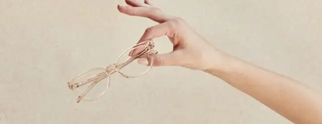 Jakie okulary na starczowzroczność pomogą w codziennym życiu?