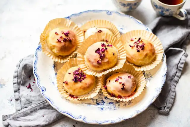 Skąd się wzięła nazwa tłusty czwartek? Odkryj jej fascynującą historię