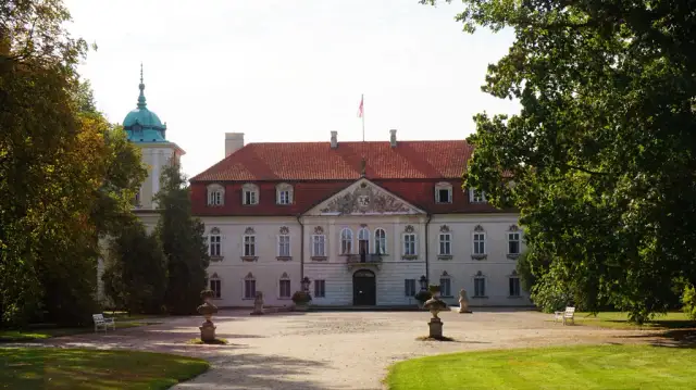 Pałac w Nieborowie: Odkryj tajemnice, które mogą Cię zaskoczyć