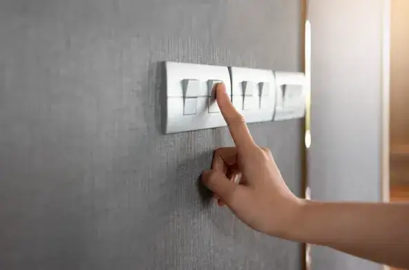 Jak działa włącznik schodowy i jak go zamontować?