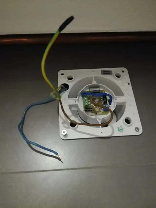 Prosty montaż wentylatora Awenta 100 – uniknij typowych błędów instalacji