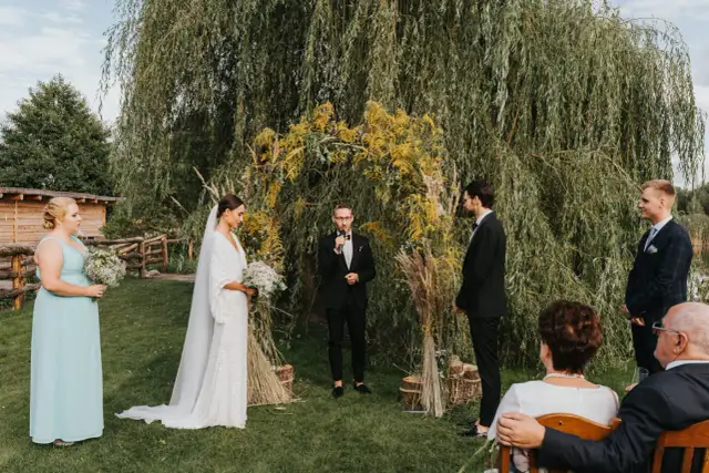 Ślub humanistyczny – co to jest i dlaczego warto go wybrać?