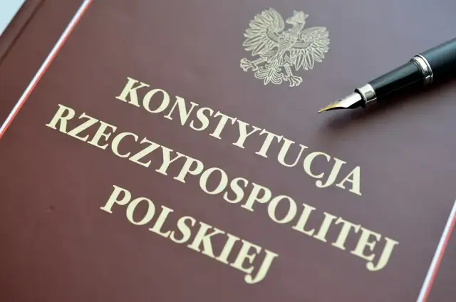 Dlaczego konstytucje nazywamy ustawą zasadniczą i co to oznacza?