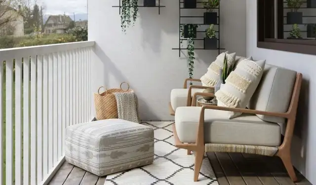 Jak urządzić mały wąski balkon w bloku - inspiracje na każdą kieszeń