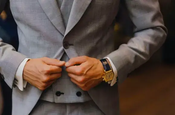 Rozrywka, która wymaga stylu – jak wyglądać na bogato przy okazji gry?