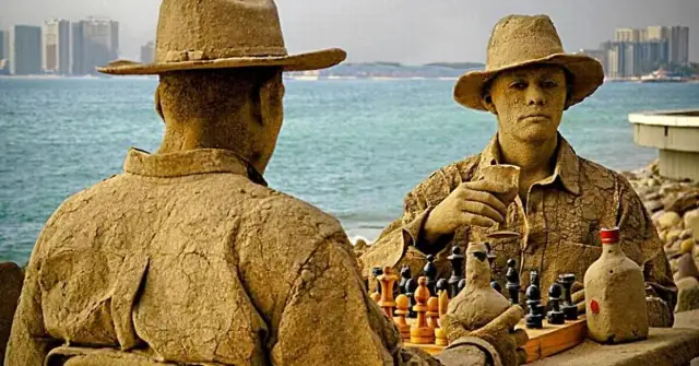 Fascynujące rzeźby z piasku: odkryj sztukę na plaży i festiwale