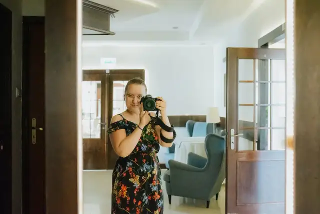 Jak zrobić selfie w lustrze: 7 kroków do idealnego zdjęcia