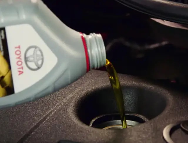 Toyota co ile wymiana oleju – uniknij kosztownych błędów w serwisie