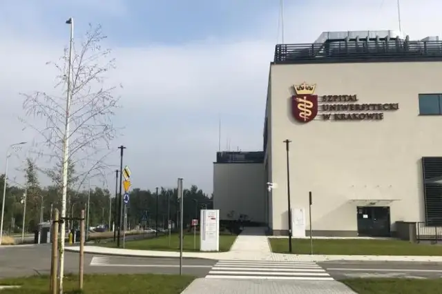 Kompleksowa opieka całodobowa w Krakowie: co warto wiedzieć przed wyborem