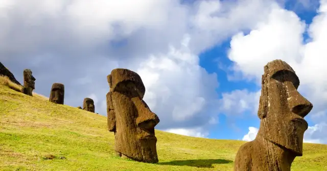 Ile jest posągów na wyspie wielkanocnej? Zaskakująca liczba moai