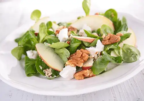 Recetas irresistibles de ensalada de manzana y nueces para disfrutar