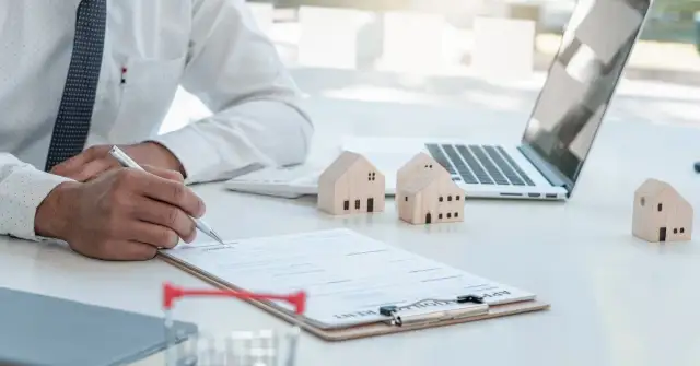 Podatek od gruntu na którym stoi budynek – uniknij wysokich kosztów