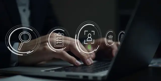 Dlaczego platformy internetowe potrzebują Twojego dowodu: Zrozumienie procesu KYC (Know Your Customer)