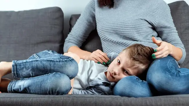 Skuteczne leki na ból brzucha u dziecka - bezpieczne sposoby leczenia