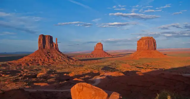 Którzy aktorzy westernów przeszli do legendy? Top 10 gwiazd