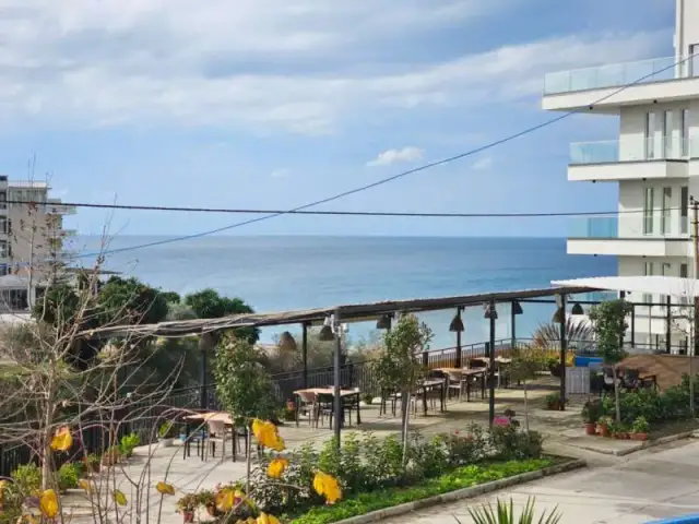 Czy warto kupić apartament w Albanii? Odkryj ukryte zagrożenia