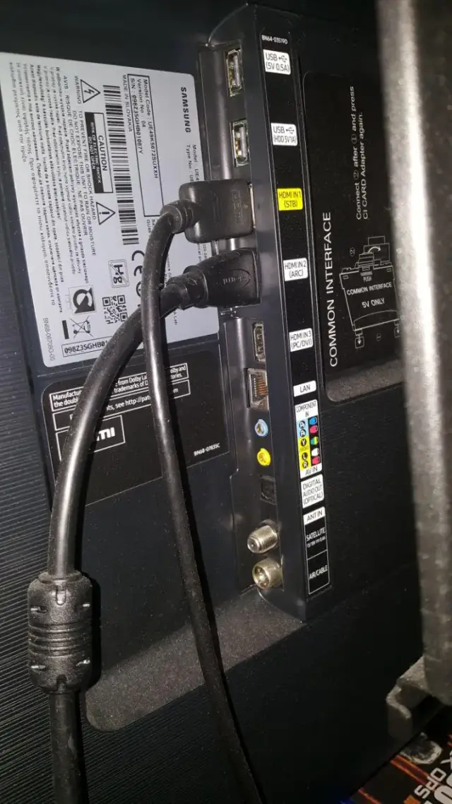 Jak podłączyć stare kino domowe do nowego telewizora Samsung bez problemów