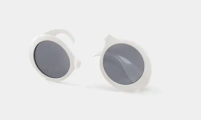 Jakie kleje do oprawek okularów zapewnią trwałą naprawę?