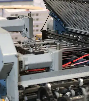 Druk na folii przezroczystej: Kluczowe techniki i zastosowania, które musisz znać