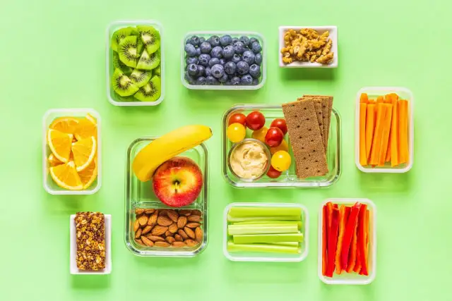 Najlepsze batony proteinowe bez cukru: smaczne i zdrowe przekąski na diecie