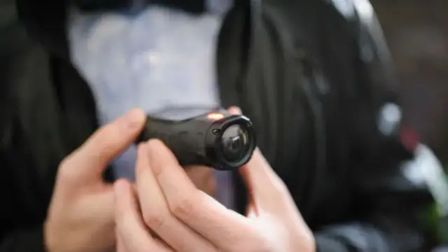 Najlepsze kamery na kask motocyklowy - uniknij złych wyborów