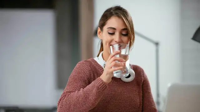 Czy można pić wodę przed badaniem glukozy? Sprawdź, co musisz wiedzieć