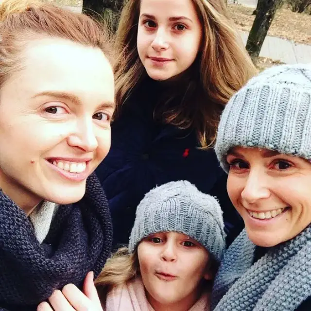 Monika Mrozowska ile ma dzieci? Zaskakujące fakty o jej rodzinie i życiu prywatnym