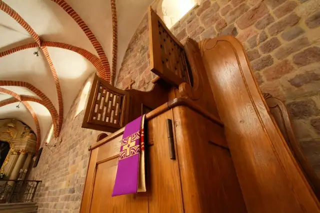 Czy kradzież to grzech ciężki? Odkryj, co czyni go poważnym grzechem