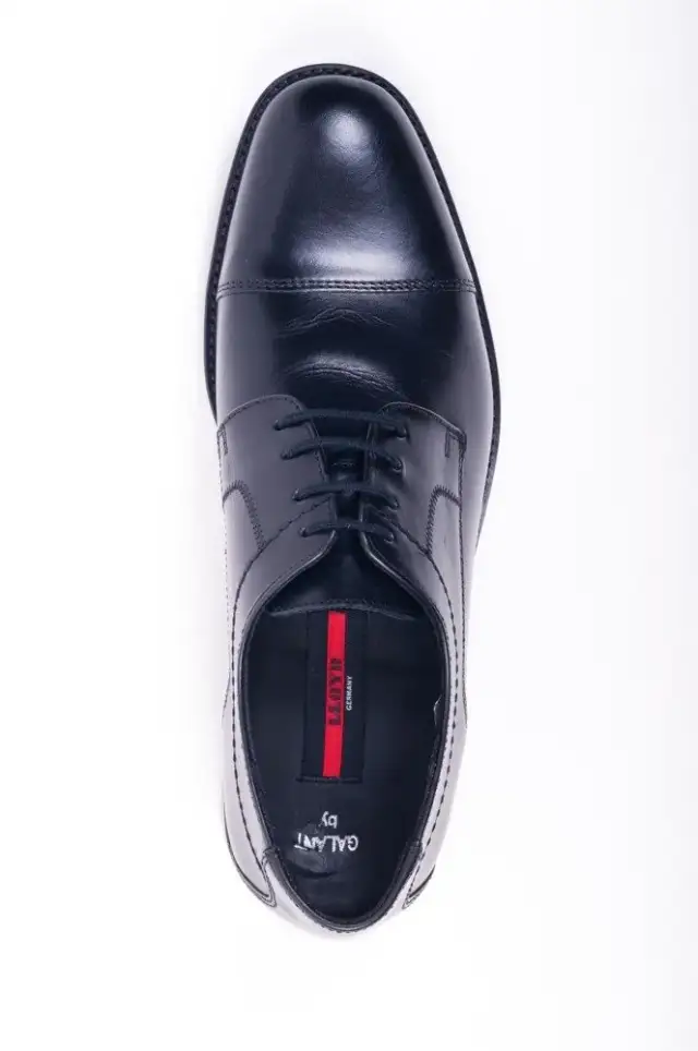 Lloyd buty co to za firma – historia, jakość i wyjątkowe modele obuwia