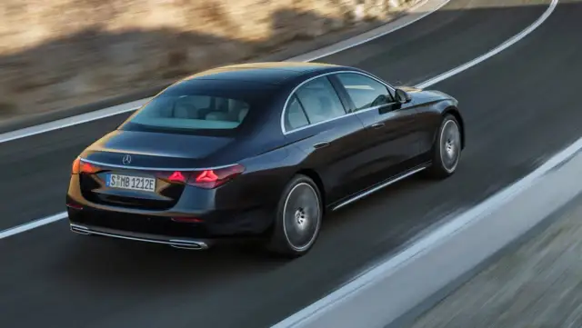 Nowy Mercedes E Klasa: rewolucyjne funkcje i elektryczna moc