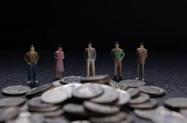 Polityka i publiczne wydatki: Jak Polacy rozliczają władze w erze cyfrowej