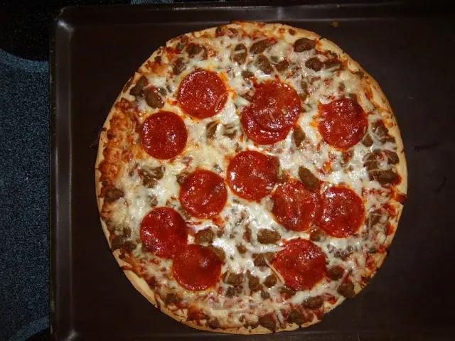 Jak upiec mrożoną pizzę, aby uniknąć najczęstszych błędów?