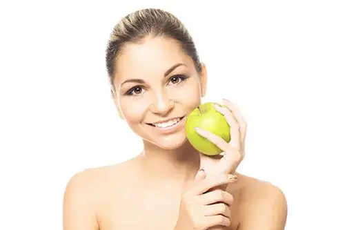 Co jeść na ładną cerę i włosy? 8 skutecznych wskazówek