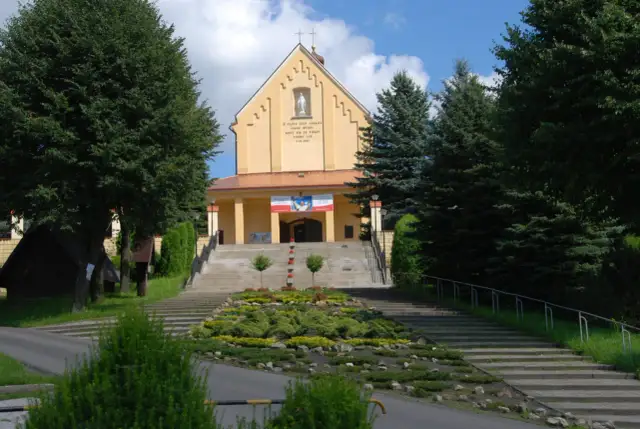 Sanktuarium Chmielnik: fascynująca historia świętego miejsca na Podkarpaciu