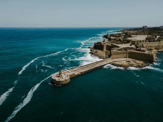 Ile trwa lot z Warszawy na Maltę? Zaskakujące fakty o czasie przelotu