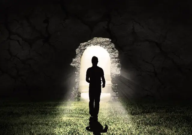 Czy literatura i sztuka mogą pokonać lęk przed śmiercią? Wpływ na psychikę i kulturę