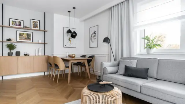 Jak urządzić mały salon w bloku: 10 sprytnych pomysłów na aranżację