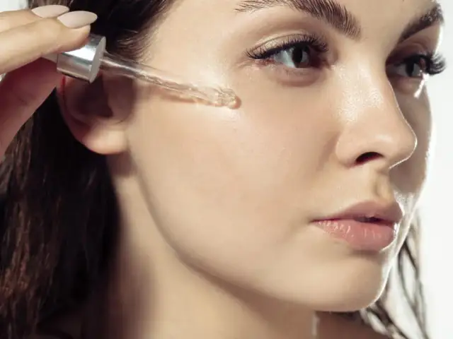 Jak często stosować serum do twarzy, aby uniknąć błędów w pielęgnacji skóry