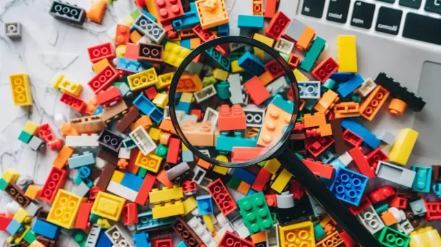 Klocki LEGO na sztuki – gdzie kupić pojedyńcze elementy?