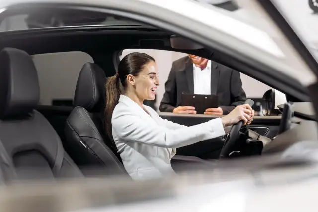 Jazda testowa Lexusem – jak się umówić i czego się spodziewać?