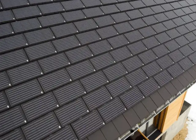 Jaka dachówka pod fotowoltaikę? Poznaj najlepsze opcje i koszty montażu