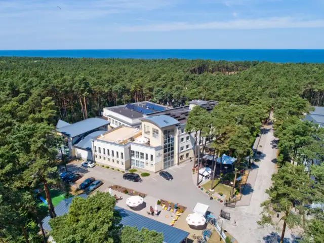 Komfortowe hotele 3 gwiazdkowe nad morzem: Najlepsze opcje 2025