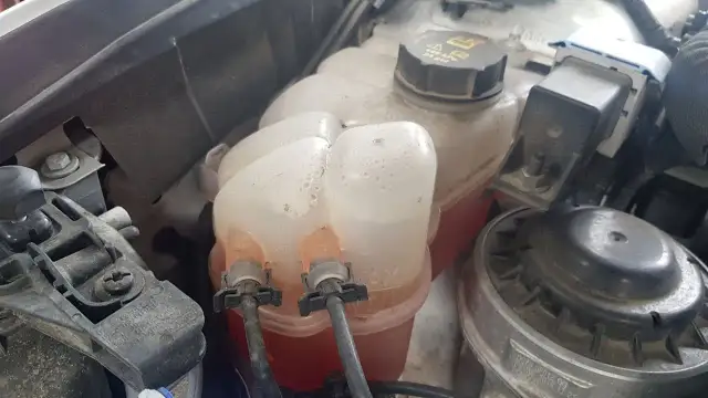 Ford s max jaki płyn do chłodnicy – uniknij kosztownych napraw